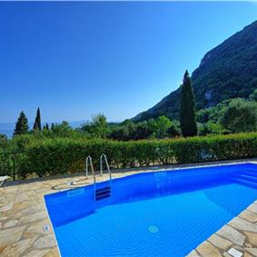 3 bedroom villa with pool & sea & mountain views, Episkepsi, sleeps 7